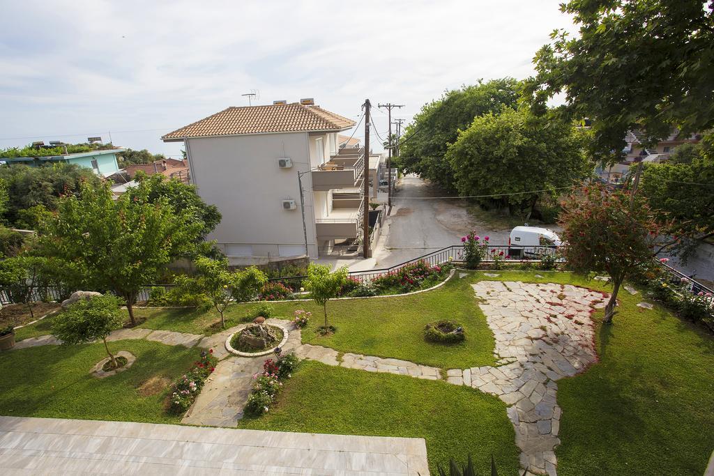 Chita'S House Villa Paralia Vrachou Exterior photo
